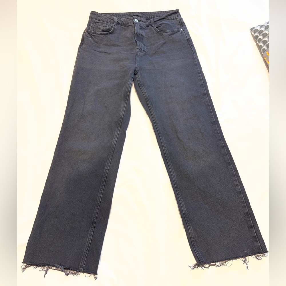 Zara black Jean size 10.